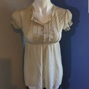 Free People Lace Sheer Cream Peasant Top
Size SM